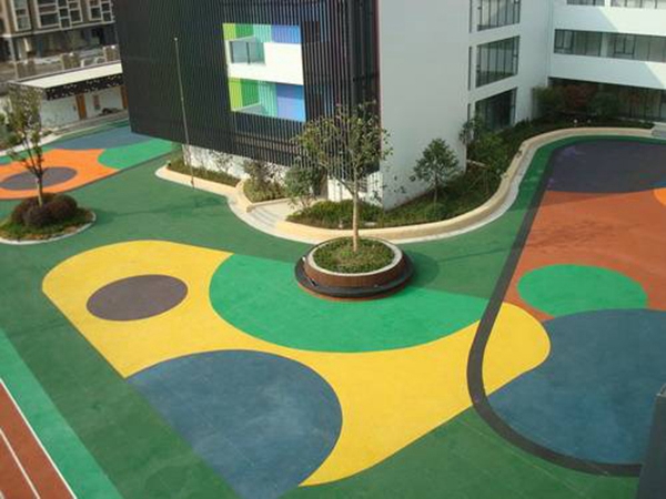 幼兒園塑膠跑道的每平方造價