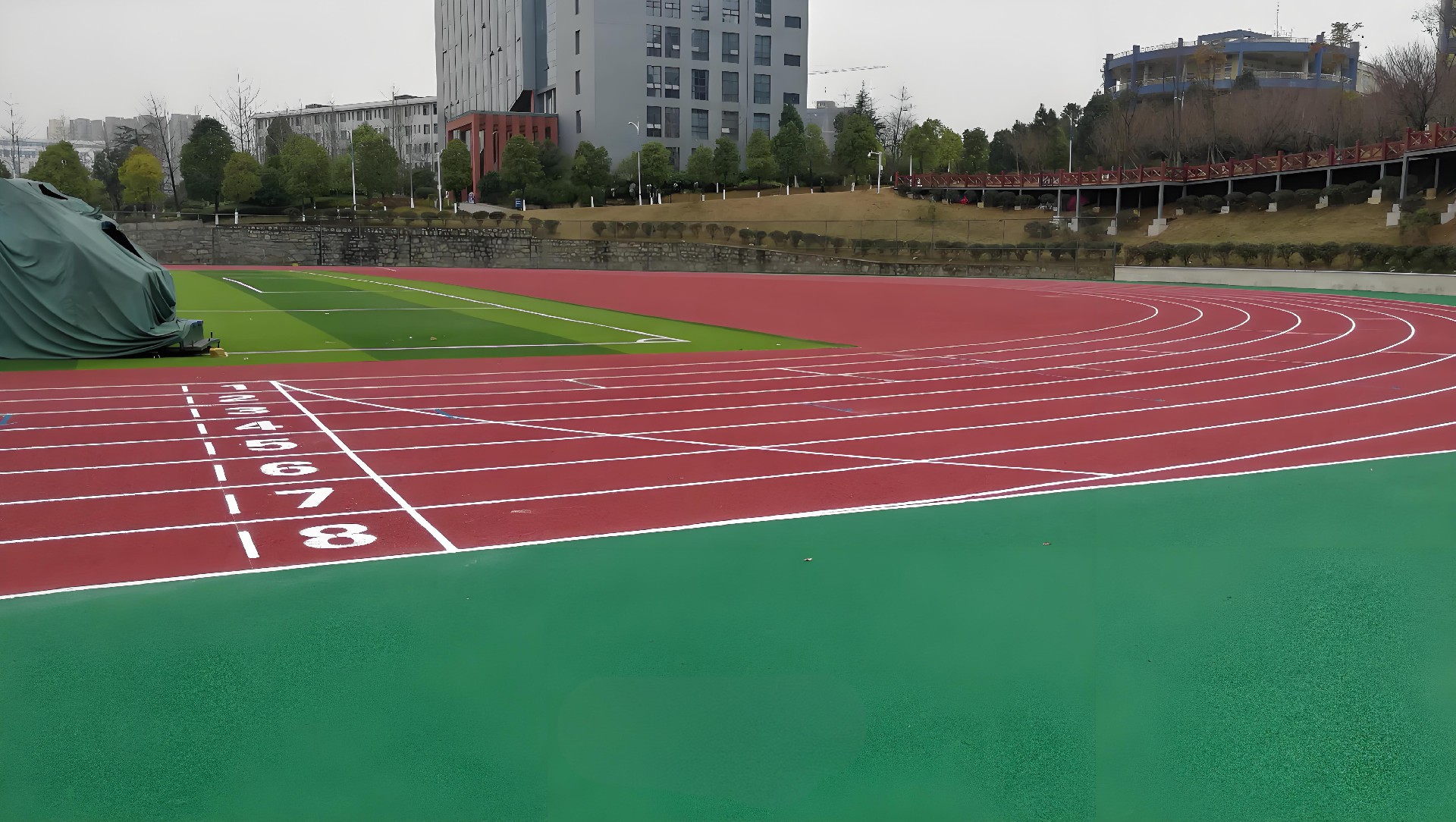 宿遷塑膠跑道建設(shè)流程及環(huán)保驗(yàn)收