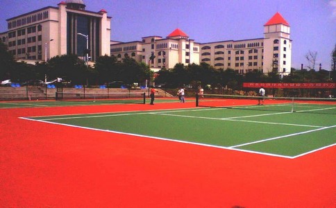 健身房使用的硅PU籃球場(chǎng)材料好嗎？